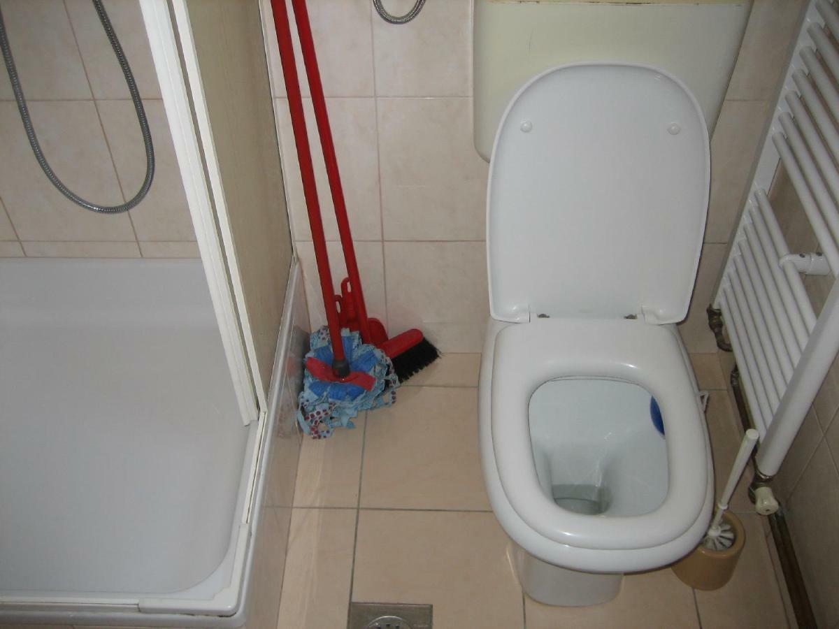 Tihi Apartman زادار المظهر الخارجي الصورة